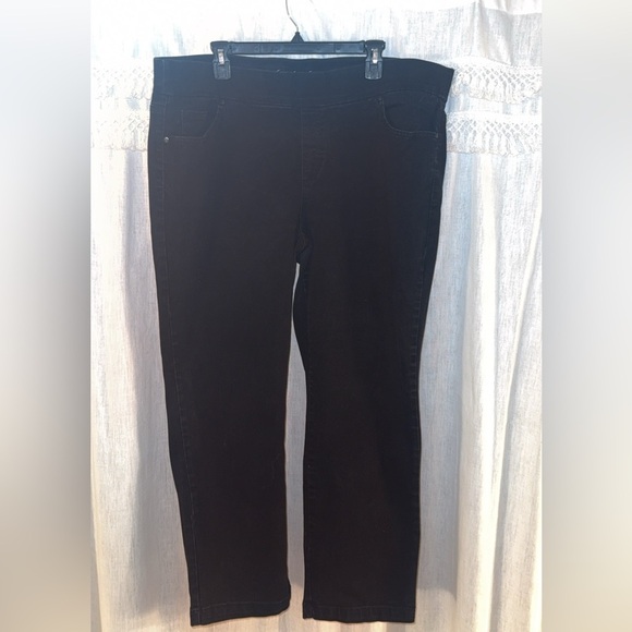 Gloria Vanderbilt Denim - Gloria Vanderbilt Black Pull-On Jeans